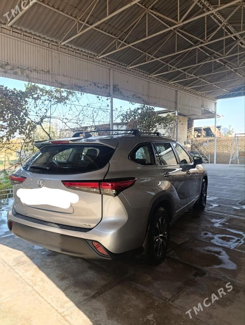 Toyota Highlander 2023 - 580 000 TMT - Bedew - img 3