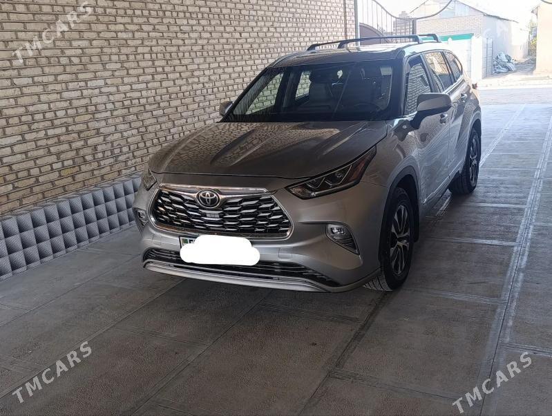 Toyota Highlander 2023 - 580 000 TMT - Bedew - img 1