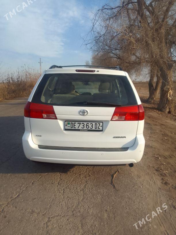 Toyota Sienna 2004 - 250 000 TMT - Шабатский этрап - img 3