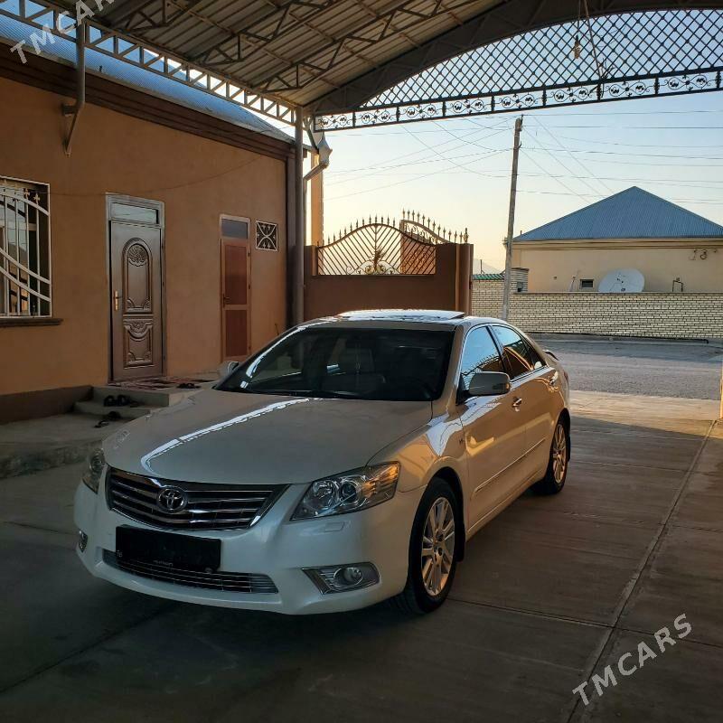 Toyota Aurion 2011 - 265 000 TMT - Бахарден - img 3