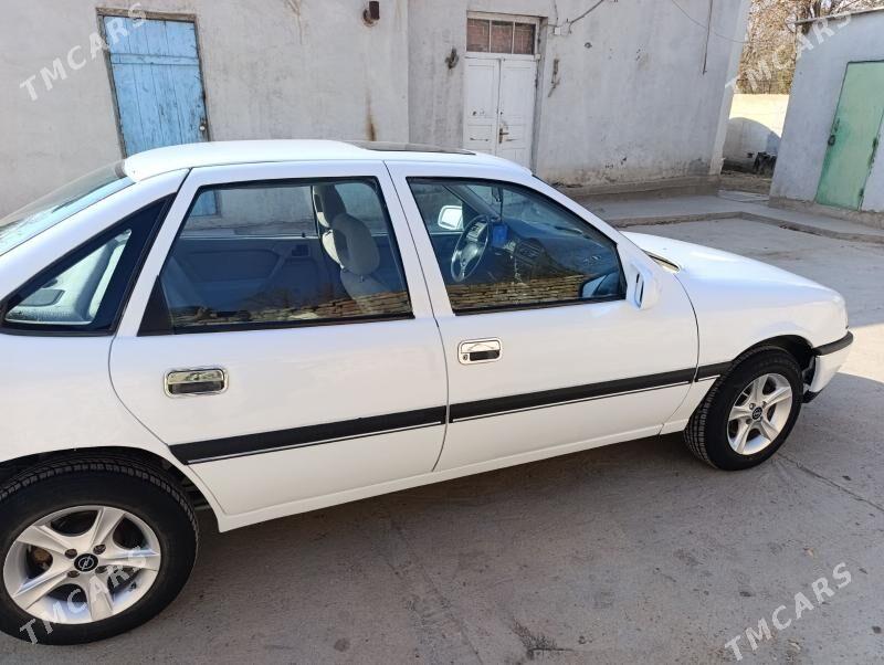 Opel Vectra 1990 - 46 000 TMT - Parahat 7 - img 5