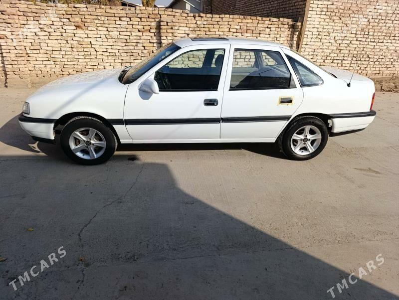 Opel Vectra 1990 - 46 000 TMT - Parahat 7 - img 3