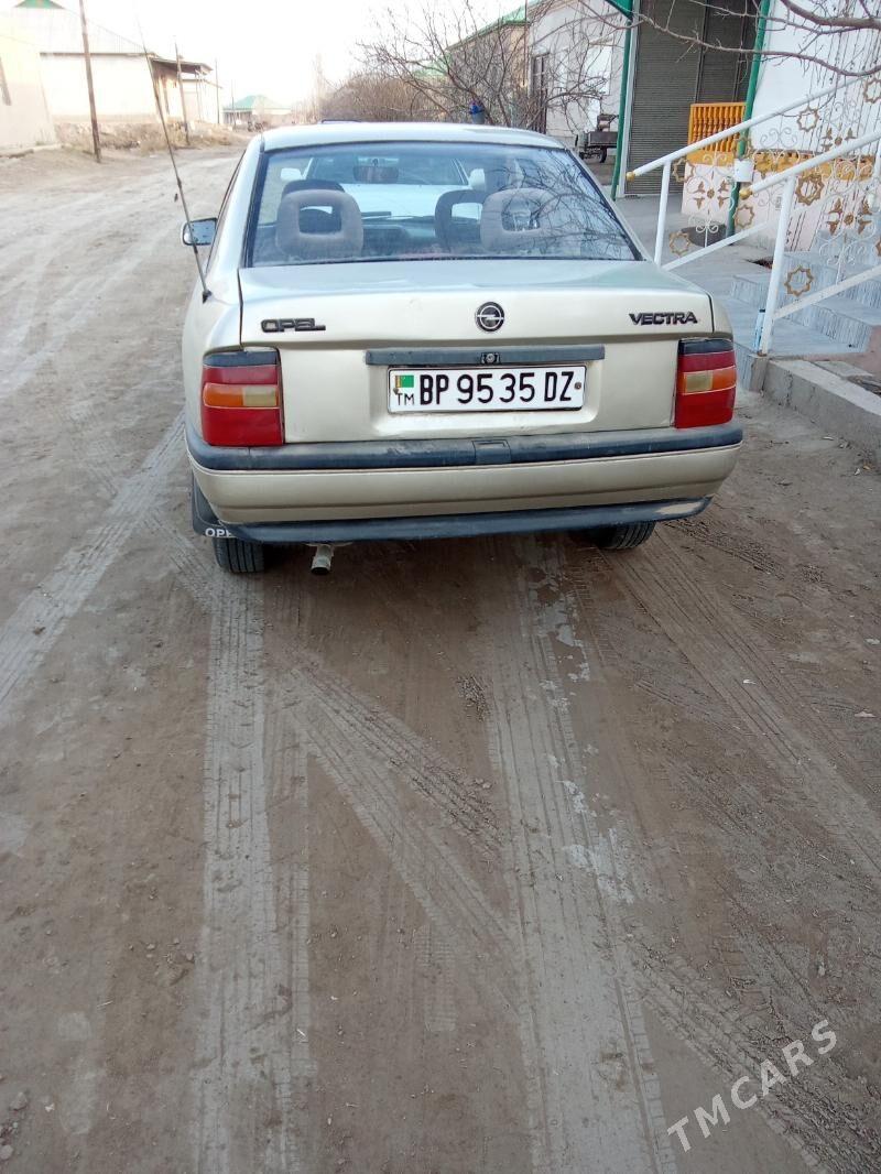 Opel Vectra 1990 - 24 000 TMT - Гурбансолтан Едже - img 3