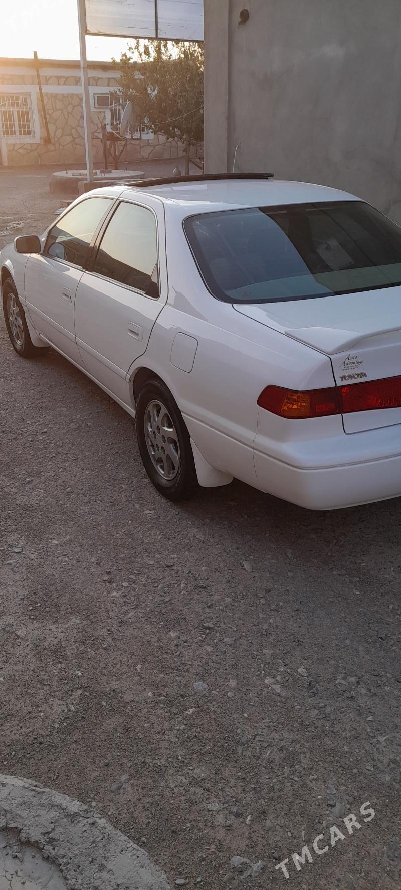 Toyota Camry 2001 - 161 000 TMT - Gyzylarbat - img 3