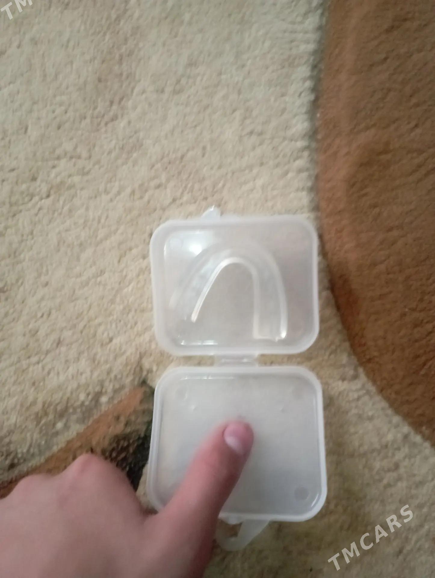 Boks ellik, bint - Туркменбаши - img 2