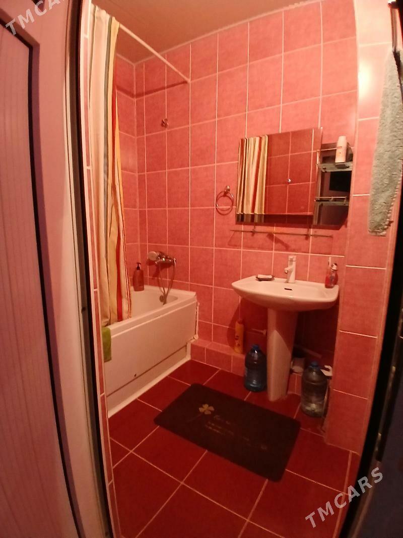 3 ком 4/3 этаж мир 1 - Parahat 1 - img 3