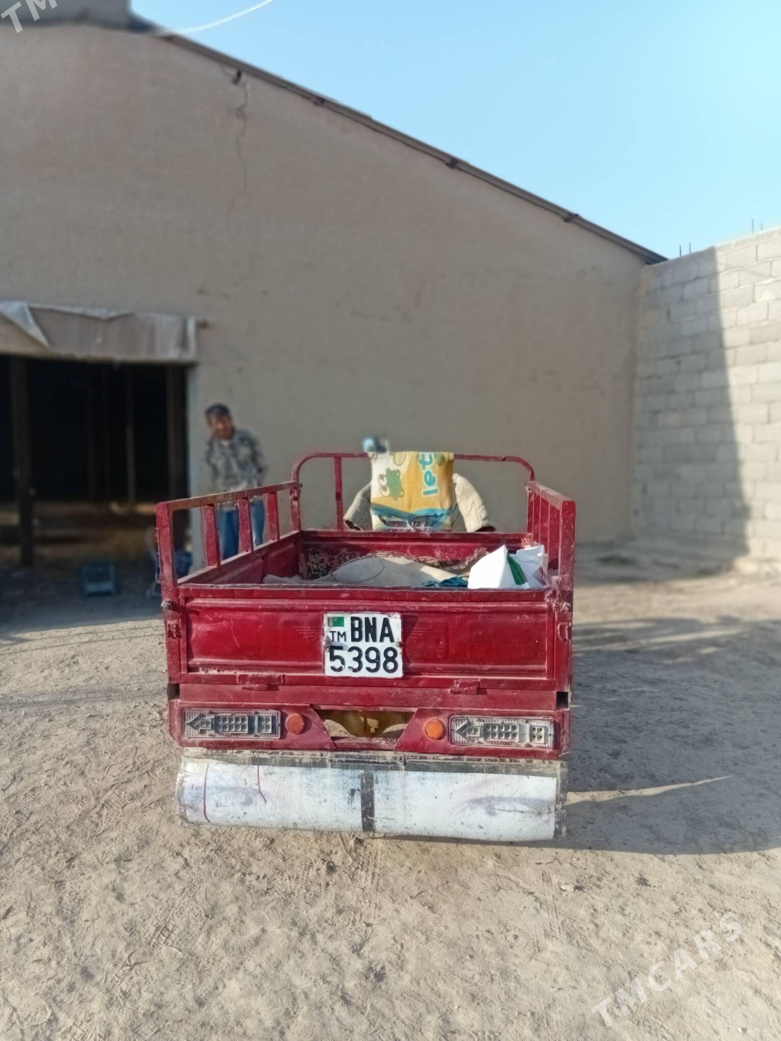 Fekon FK200-14G 2000 - 13 000 TMT - Bäherden - img 3