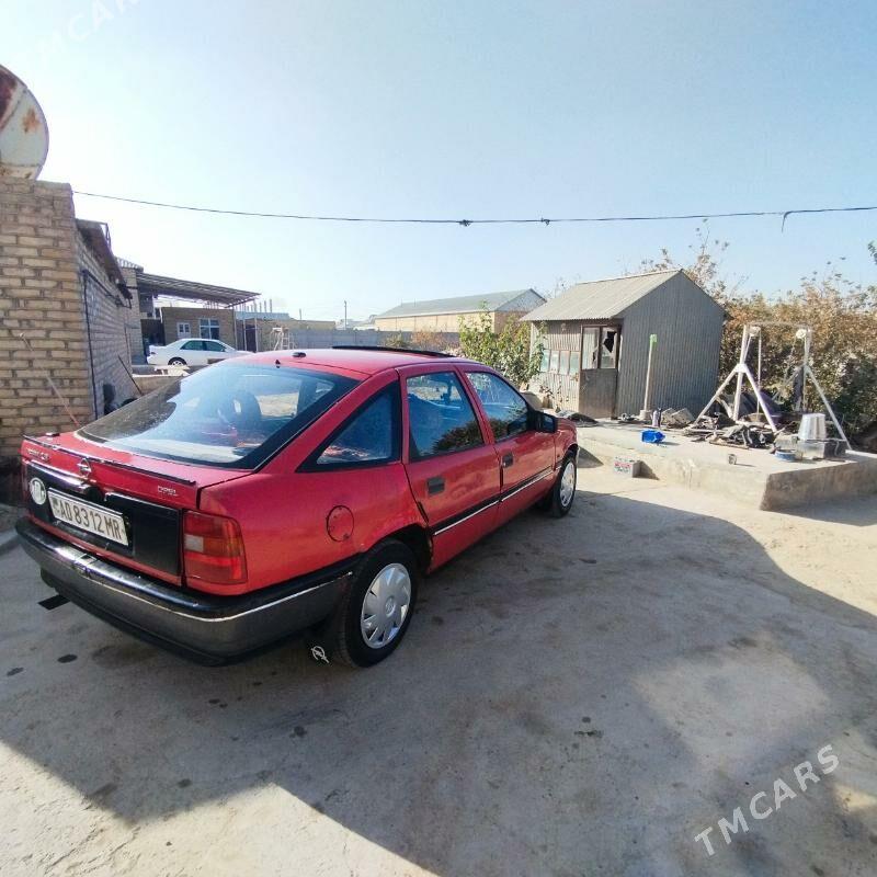 Opel Vectra 1991 - 14 000 TMT - Мары - img 5