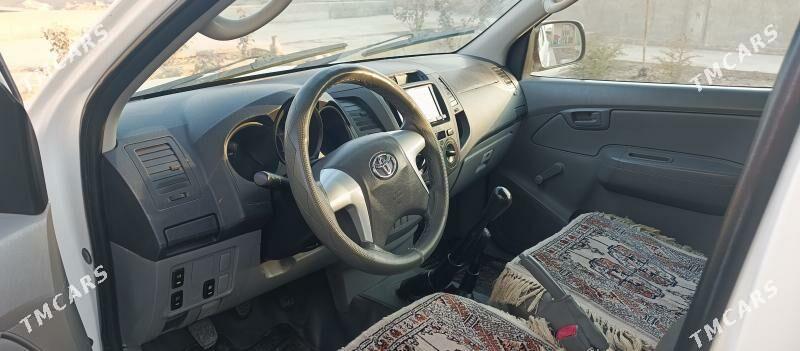 Toyota Hilux 2010 - 320 000 TMT - Дашогуз - img 5