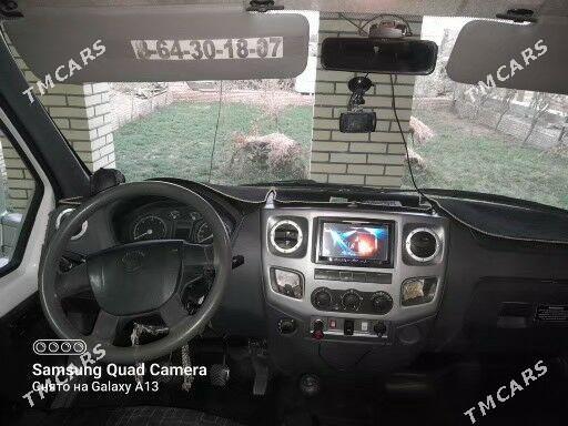 Toyota Hiace 2017 - 190 000 TMT - Murgap - img 3