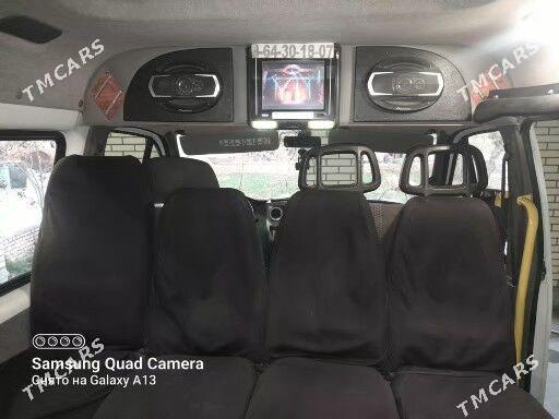 Toyota Hiace 2017 - 190 000 TMT - Murgap - img 4