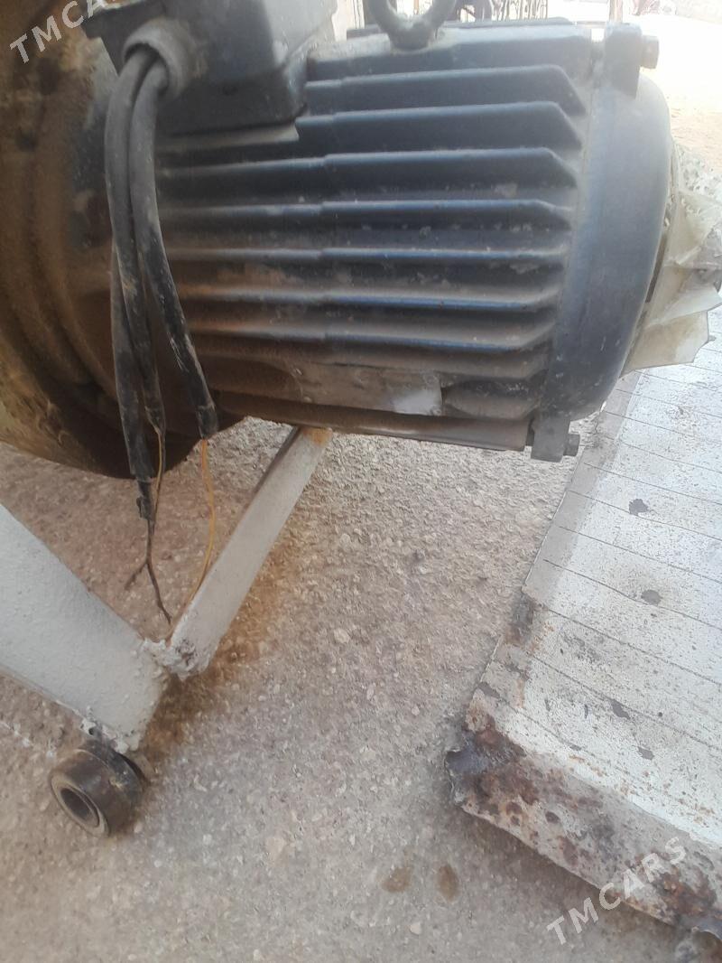 ЭЛЕКТРОДВИГТЕЛ - Гумдаг - img 2