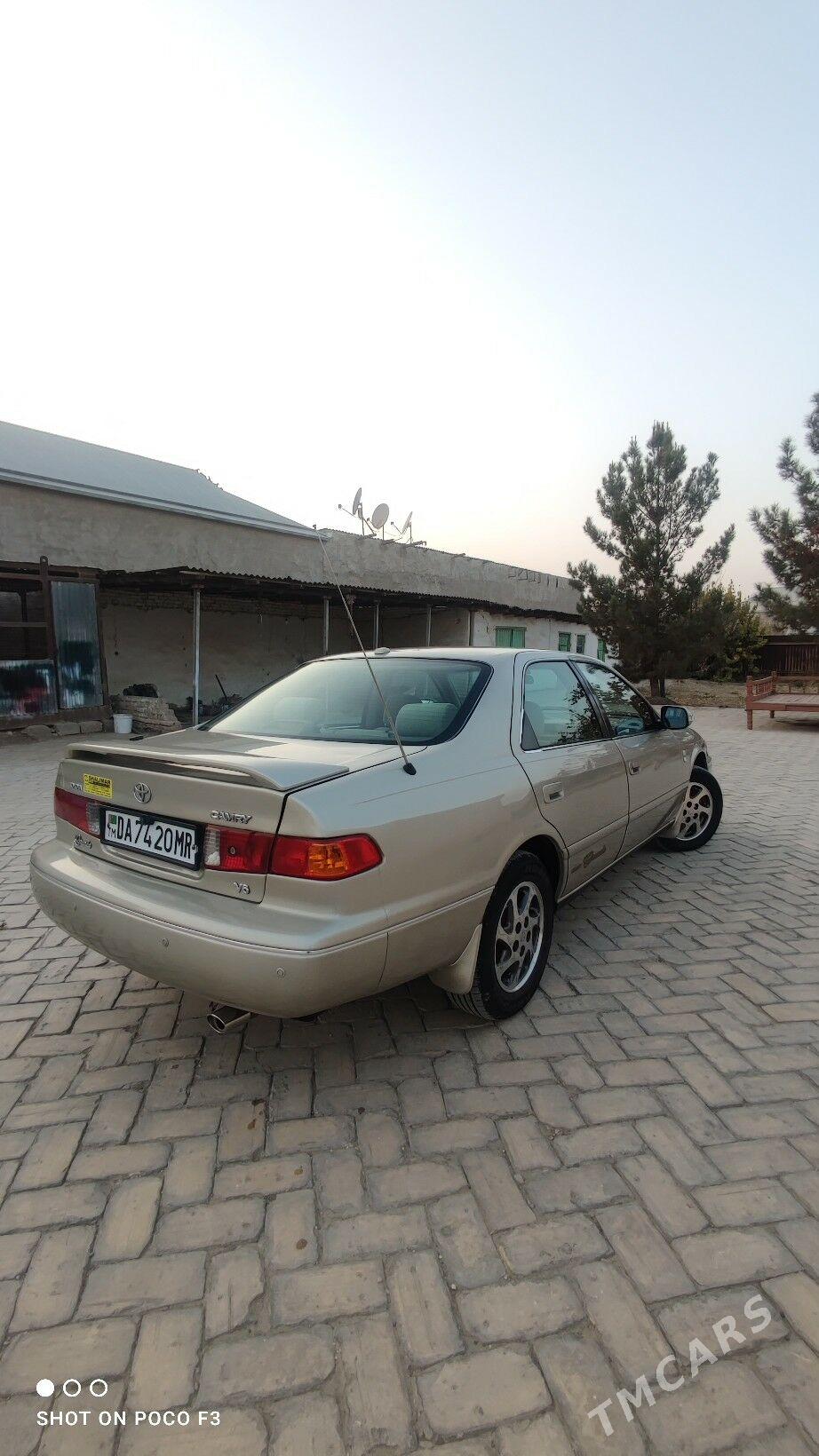 Toyota Camry 2001 - 148 000 TMT - Байрамали - img 3