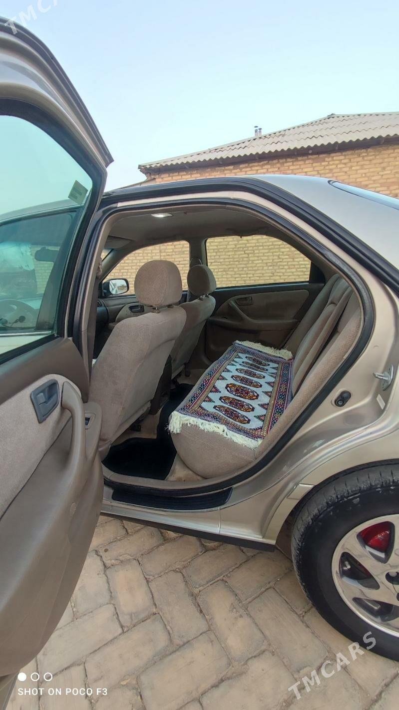 Toyota Camry 2001 - 148 000 TMT - Байрамали - img 8