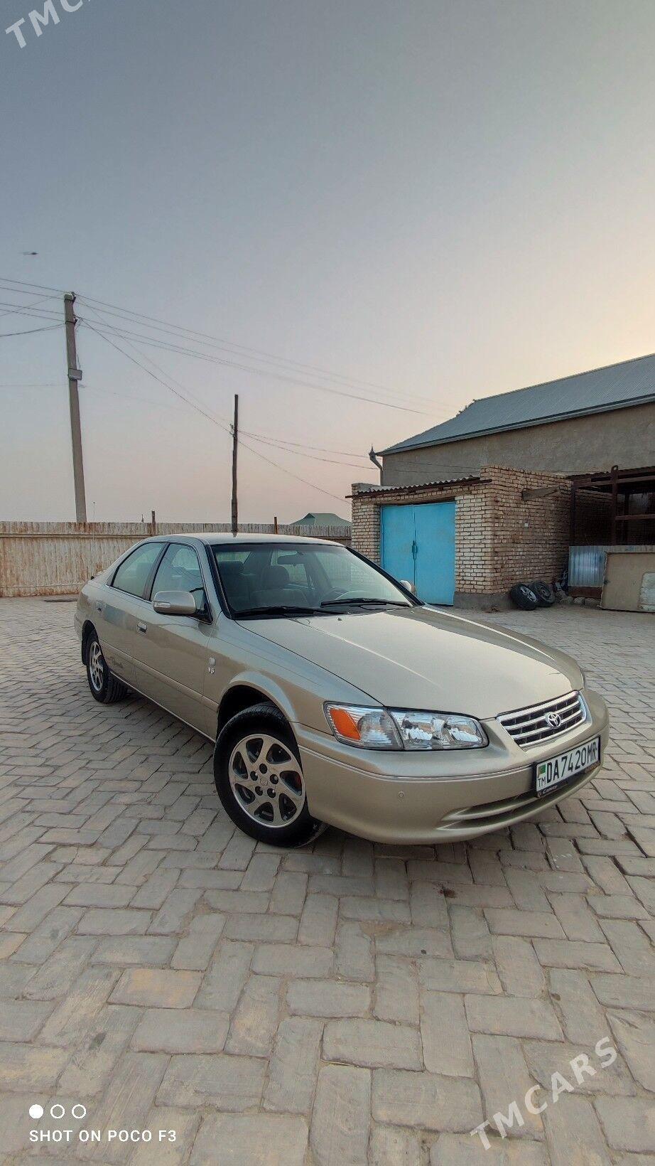 Toyota Camry 2001 - 148 000 TMT - Байрамали - img 6