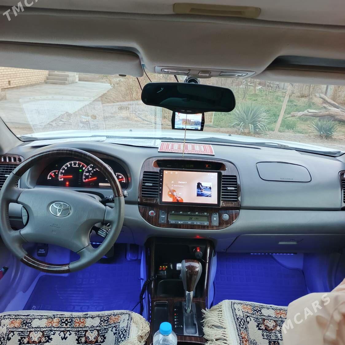 Toyota Camry 2004 - 220 000 TMT - Mary - img 8