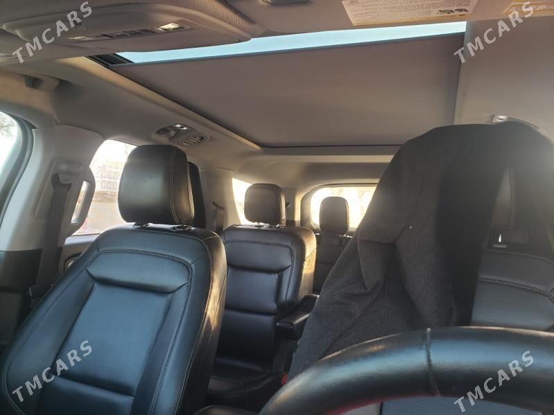 Ford Explorer 2021 - 390 000 TMT - Байрамали - img 5