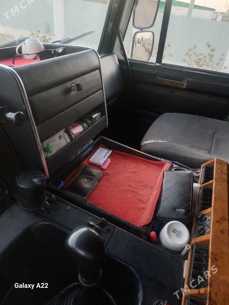 Maz Samosval 2014 - 440 000 TMT - Täze zaman - img 8