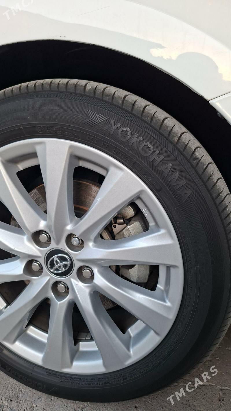 Toyota Camry 2019 - 320 000 TMT - Aşgabat - img 4