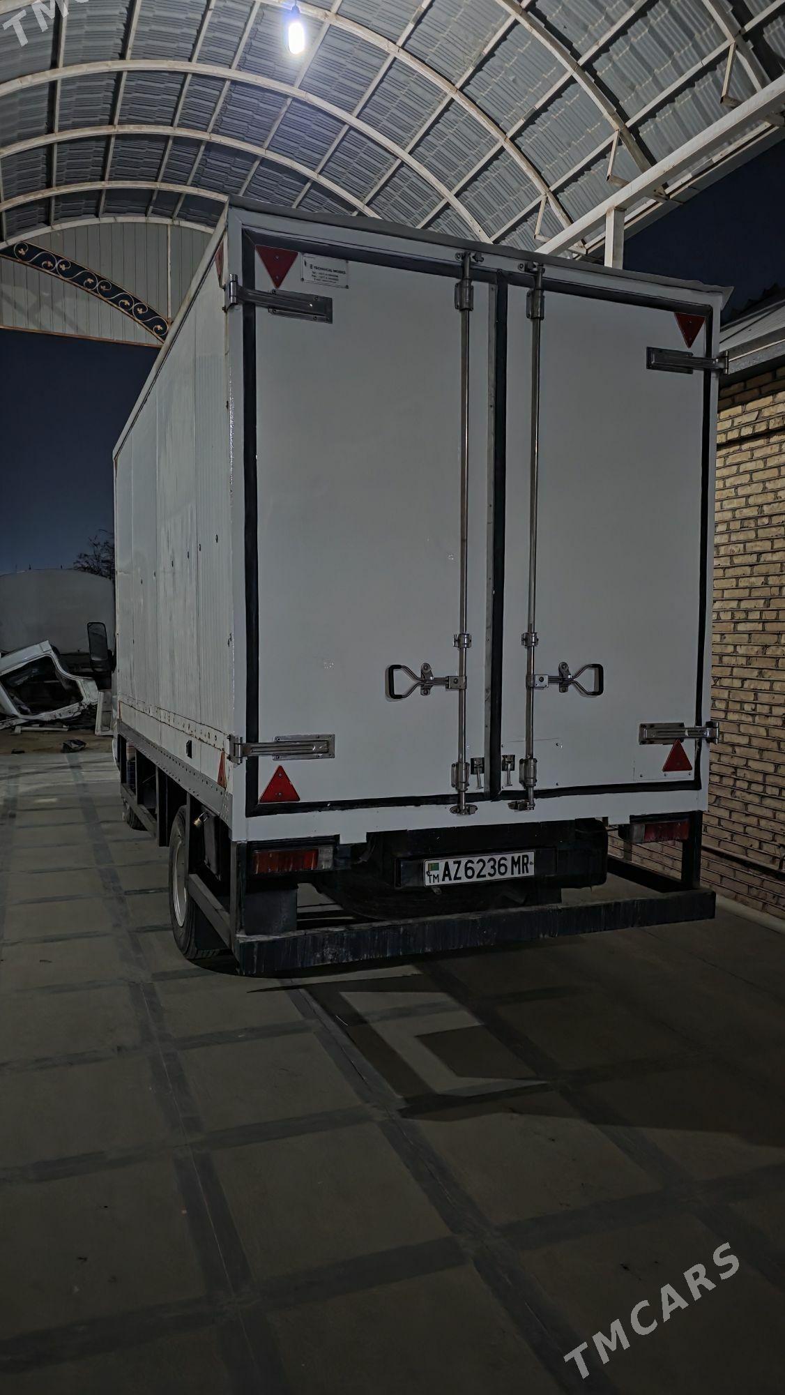 Mitsubishi Canter 2011 - 330 000 TMT - Мары - img 1