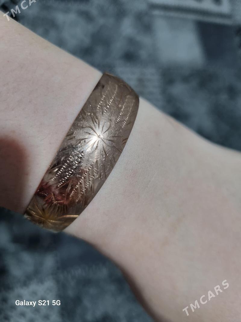 Gyzyl.bilezik.bolt - Çoganly - img 1