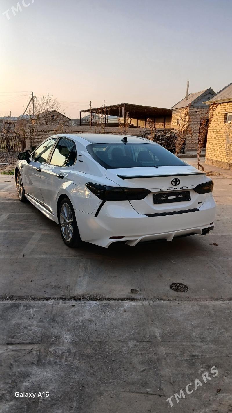 Toyota Camry 2022 - 350 000 TMT - Мары - img 4
