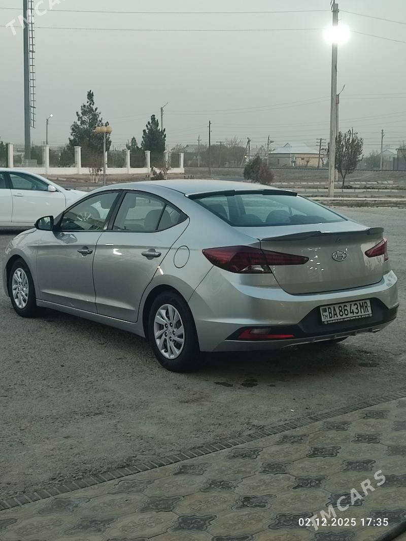 Hyundai Elantra 2020 - 215 000 TMT - Мары - img 9