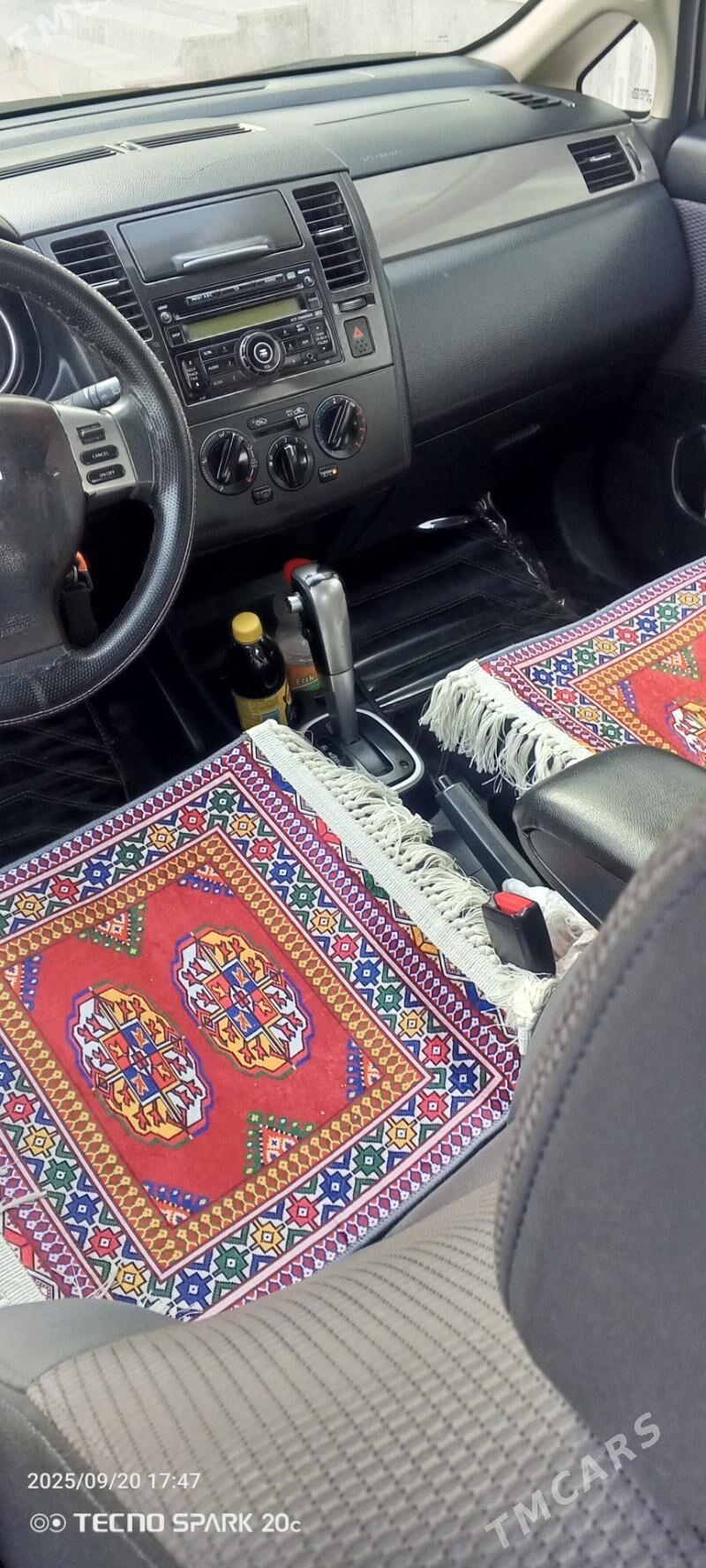 Nissan Versa 2009 - 131 000 TMT - Бузмеин - img 4