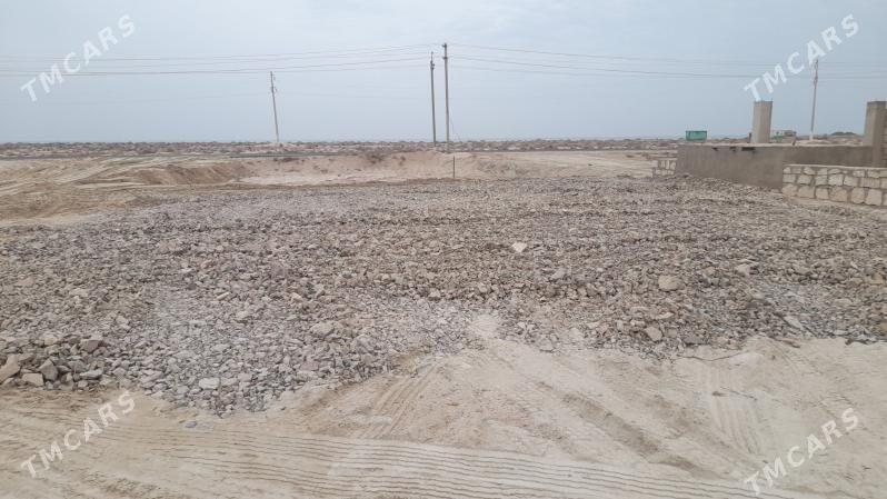 Gulmaÿak satlyk ÿer bar - Türkmenbaşy - img 1