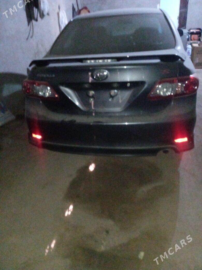 Toyota Corolla 2013 - 220 000 TMT - Акдепе - img 2