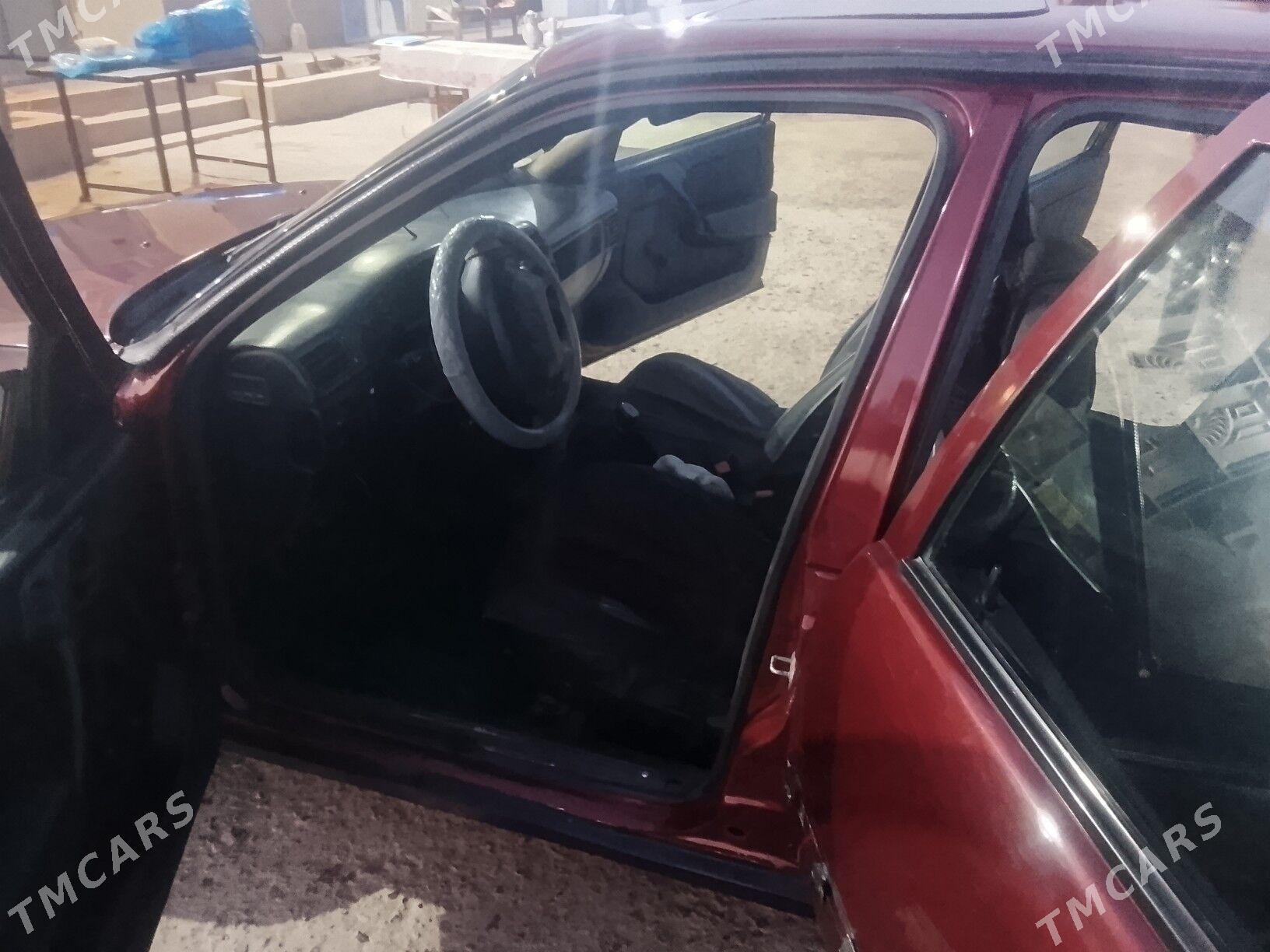 Opel Vectra 1991 - 45 000 TMT - Сакар - img 5