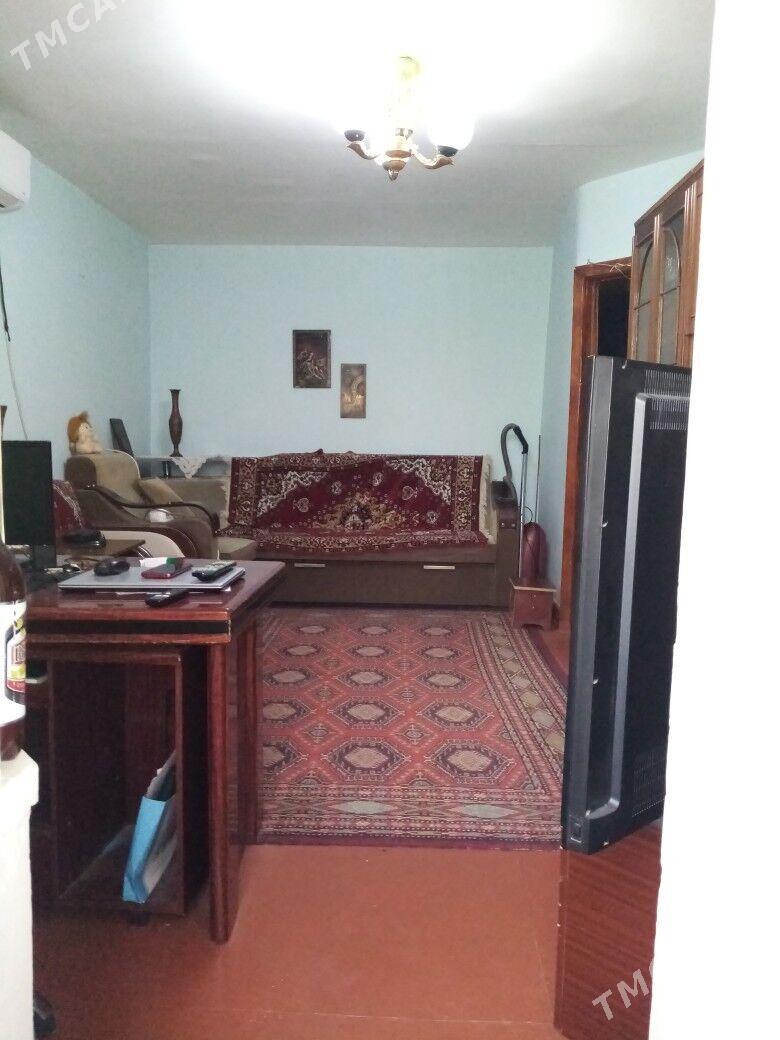 1 komnat 10mkr - 10 мкр - img 1