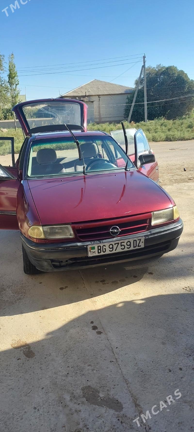 Opel Astra 1992 - 37 000 TMT - Гурбансолтан Едже - img 2