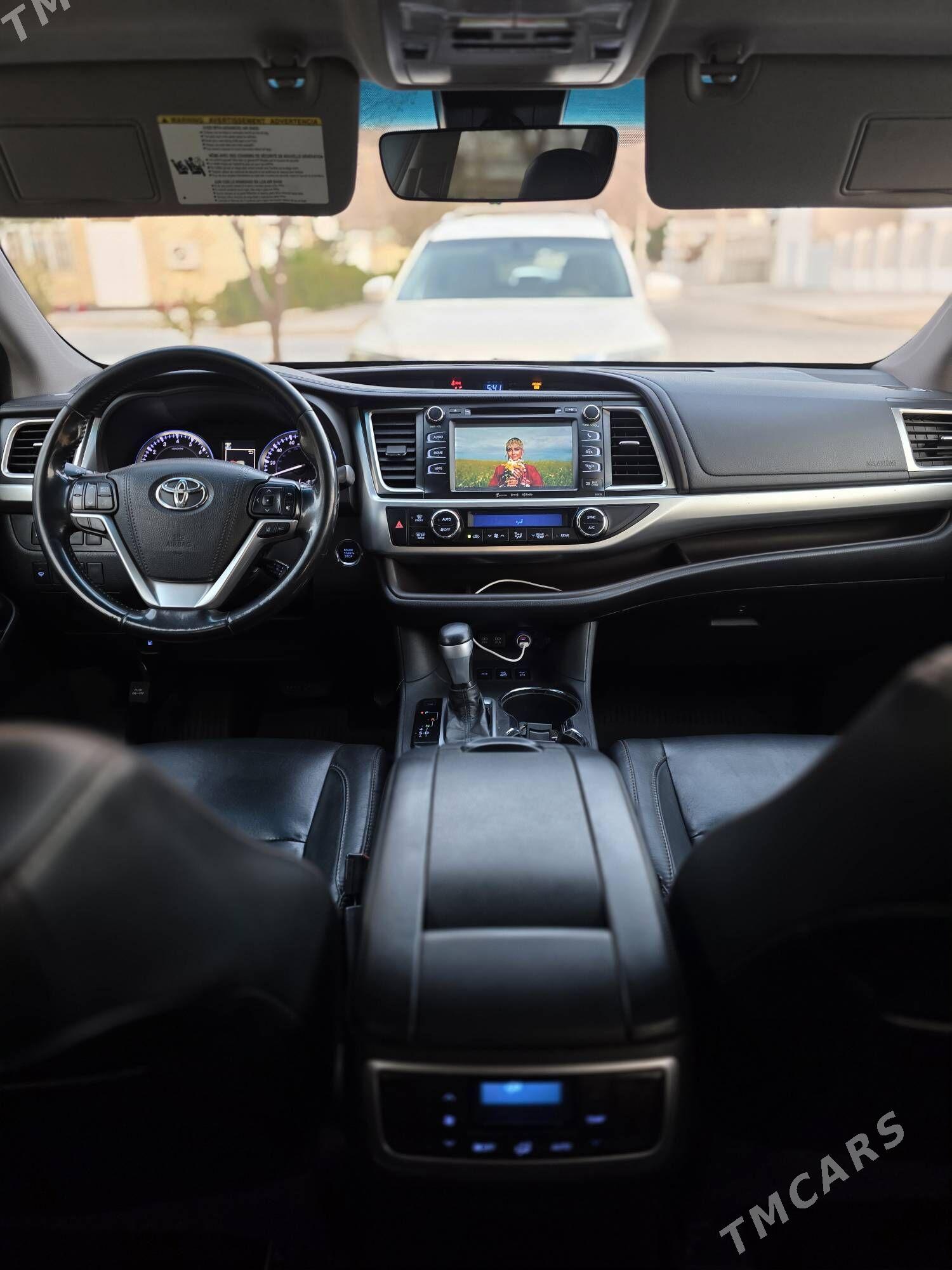 Toyota Highlander 2018 - 405 000 TMT - Балканабат - img 6