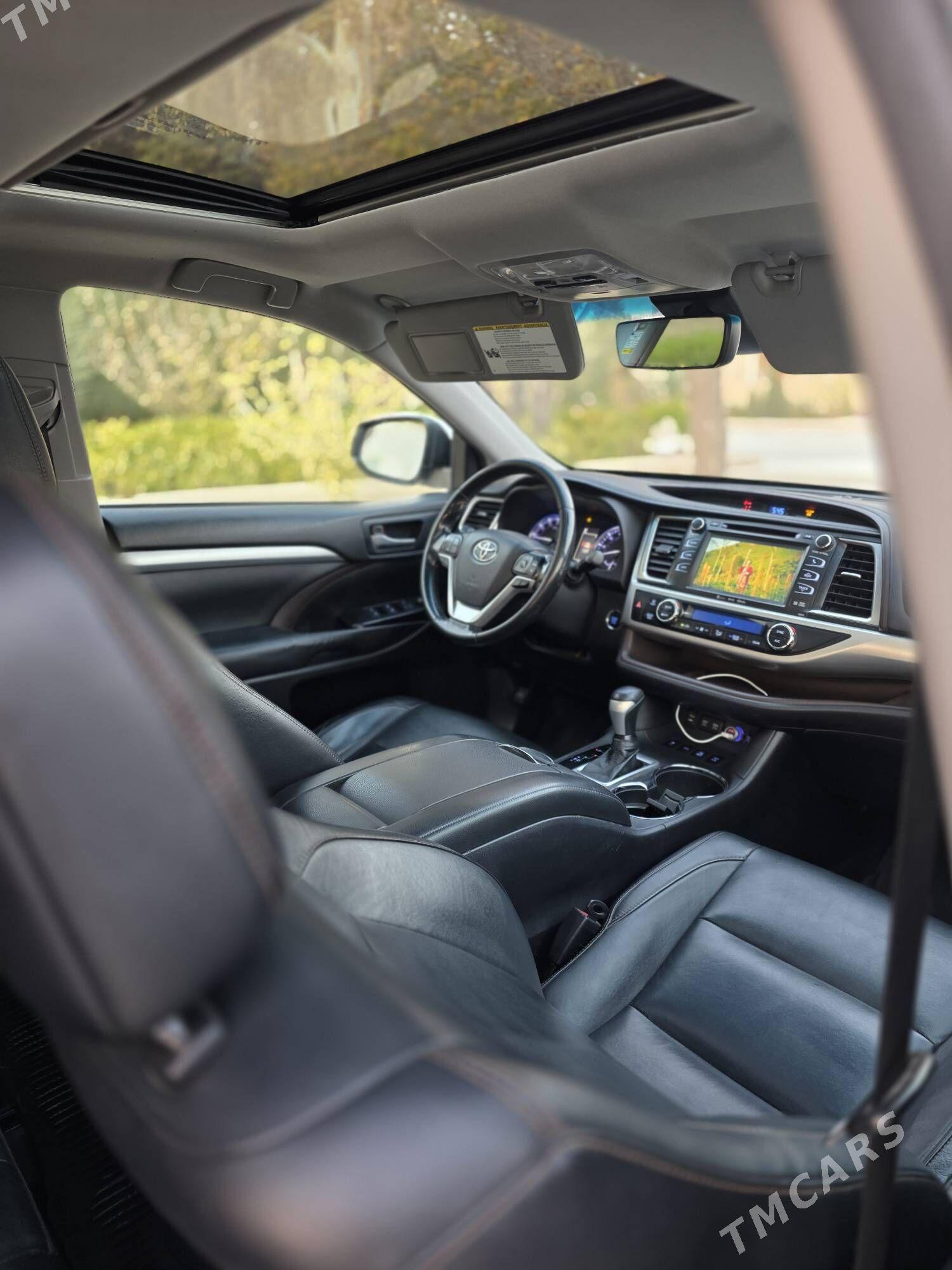 Toyota Highlander 2018 - 405 000 TMT - Балканабат - img 7