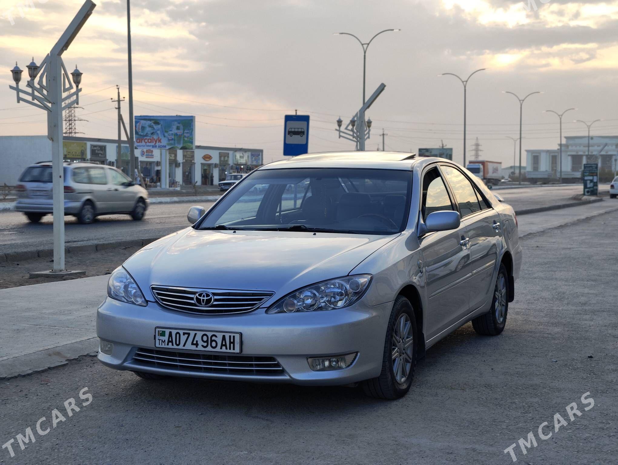 Toyota Camry 2005 - 230 000 TMT - Теджен - img 1