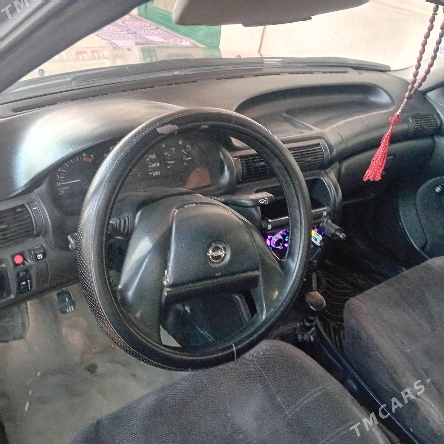 Opel Astra 1992 - 36 000 TMT - Gurbansoltan Eje - img 3