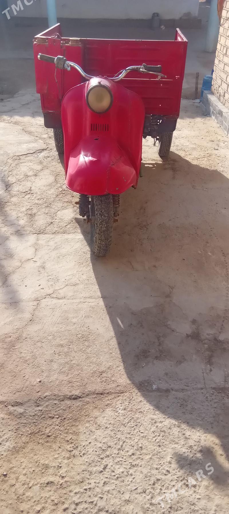 Fekon FK150-8G 1992 - 4 000 TMT - Гарабекевюл - img 1