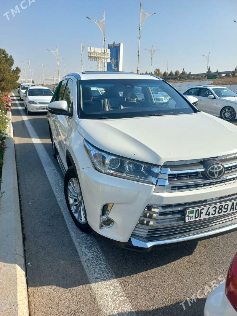 Toyota Highlander 2018 - 390 000 TMT - Ялкым - img 6