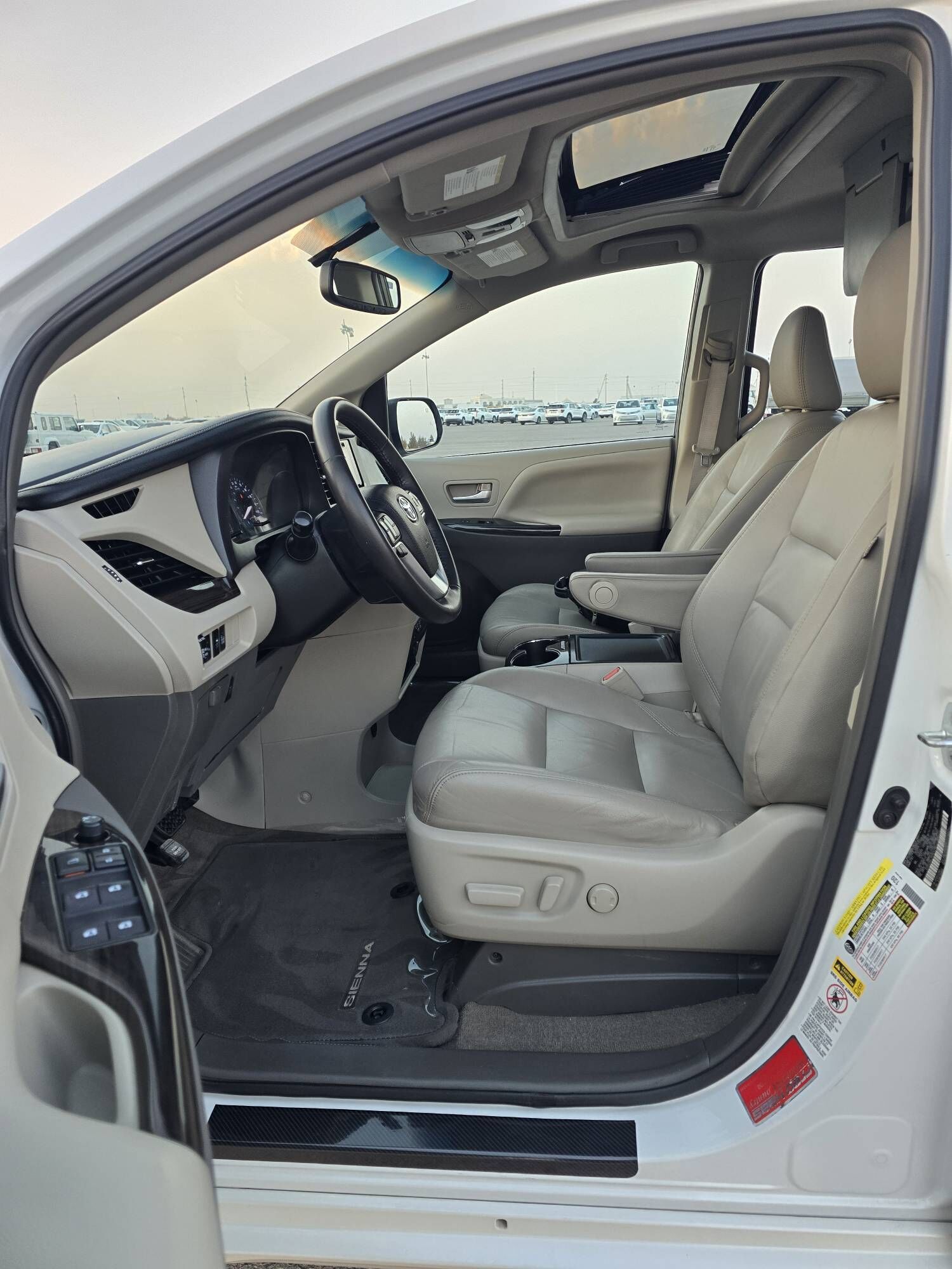 Toyota Sienna 2017 - 475 000 TMT - Ашхабад - img 4