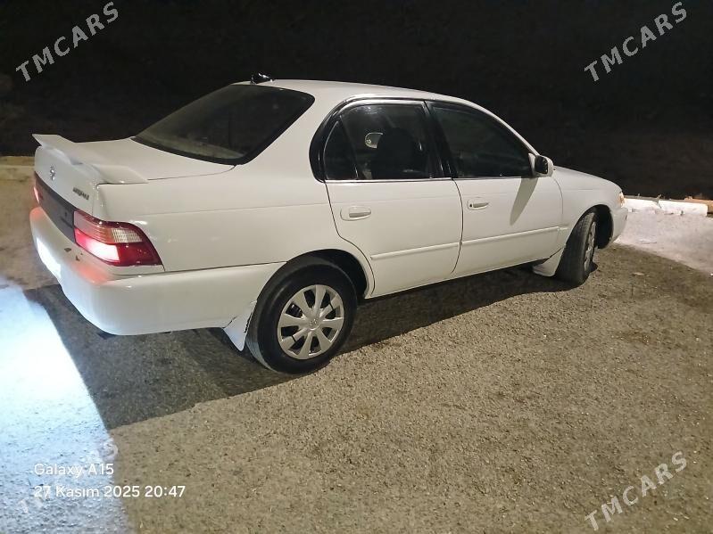 Toyota Corolla 1997 - 80 000 TMT - Балканабат - img 3