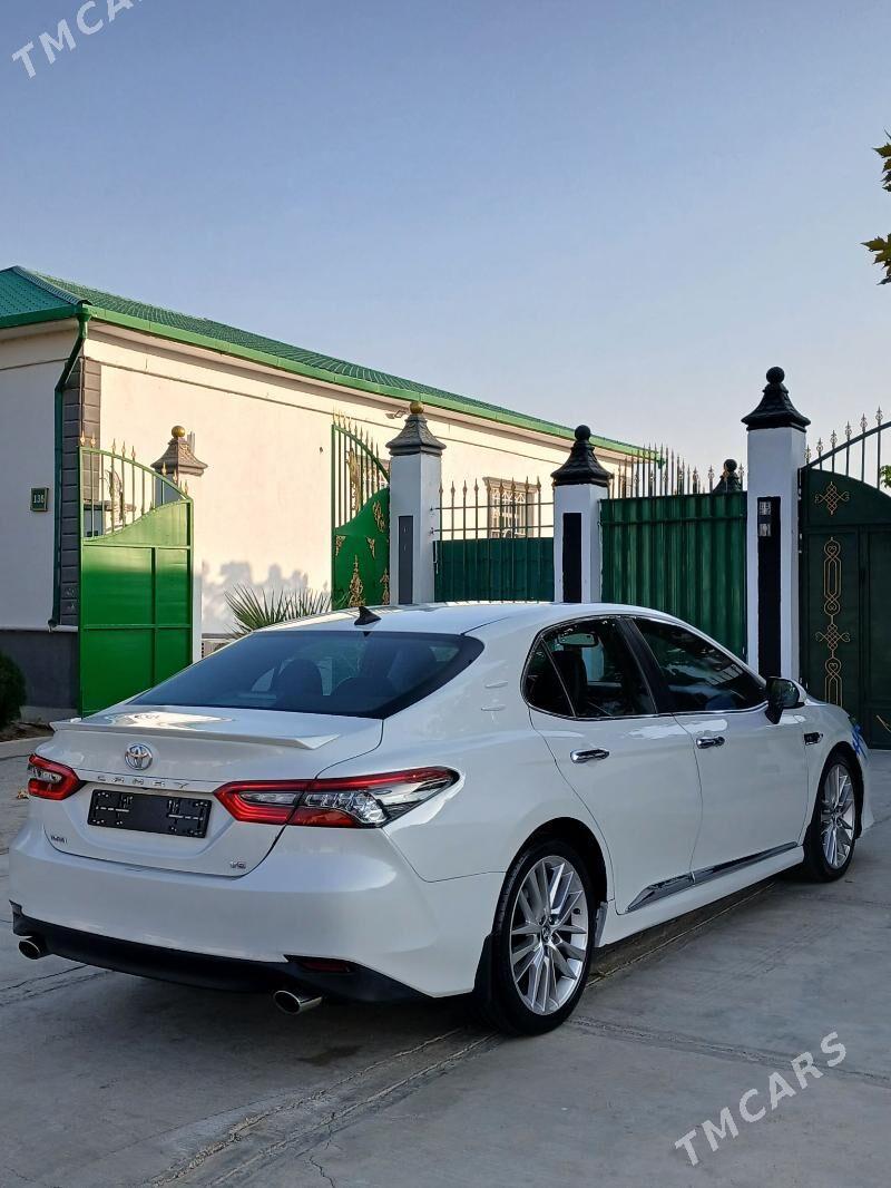 Toyota Camry 2019 - 280 000 TMT - Täze zaman - img 4