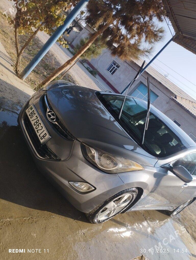 Hyundai Elantra 2011 - 140 000 TMT - Дянев - img 10