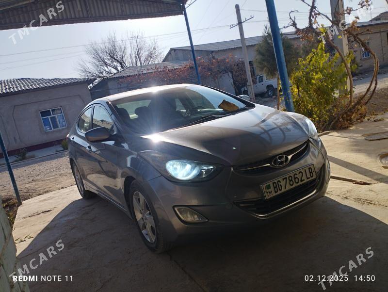 Hyundai Elantra 2011 - 140 000 TMT - Дянев - img 5
