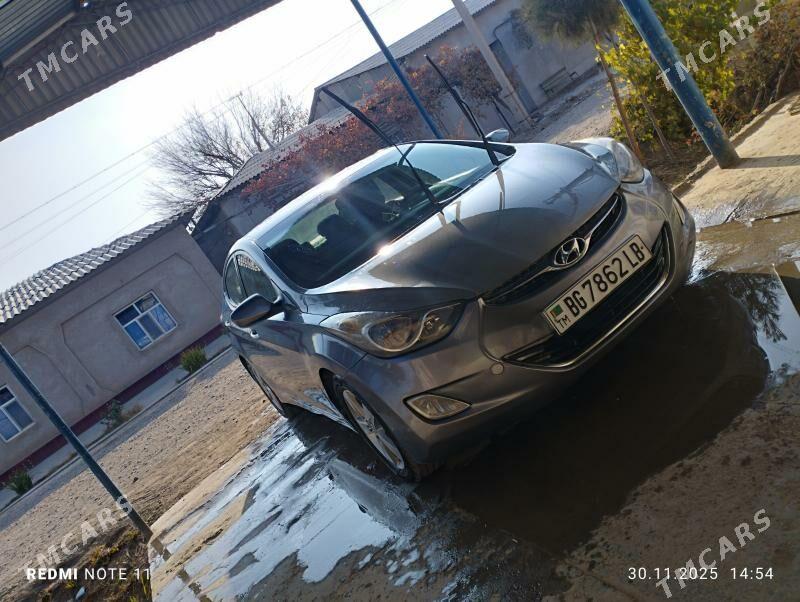 Hyundai Elantra 2011 - 140 000 TMT - Дянев - img 9