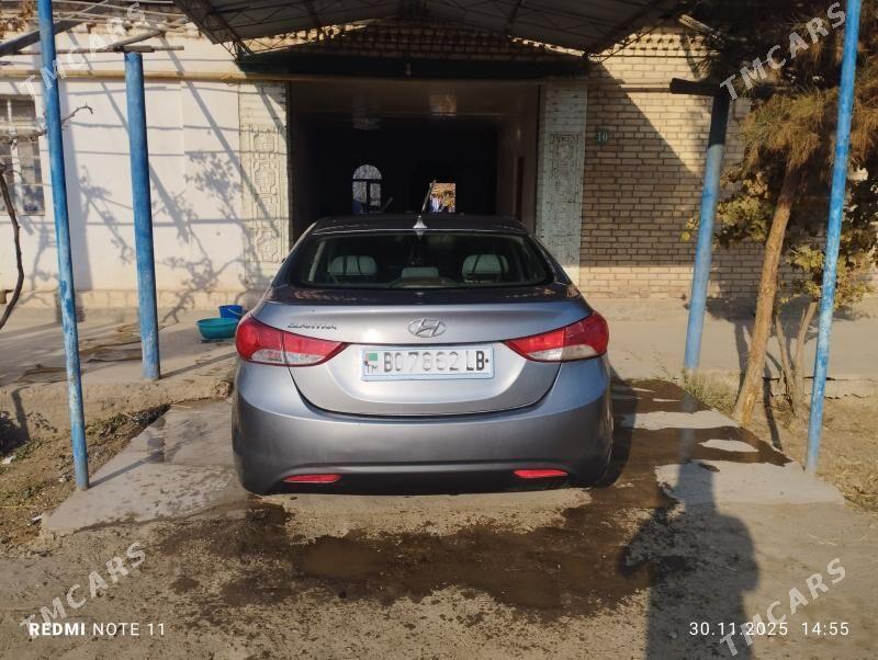 Hyundai Elantra 2011 - 140 000 TMT - Дянев - img 8