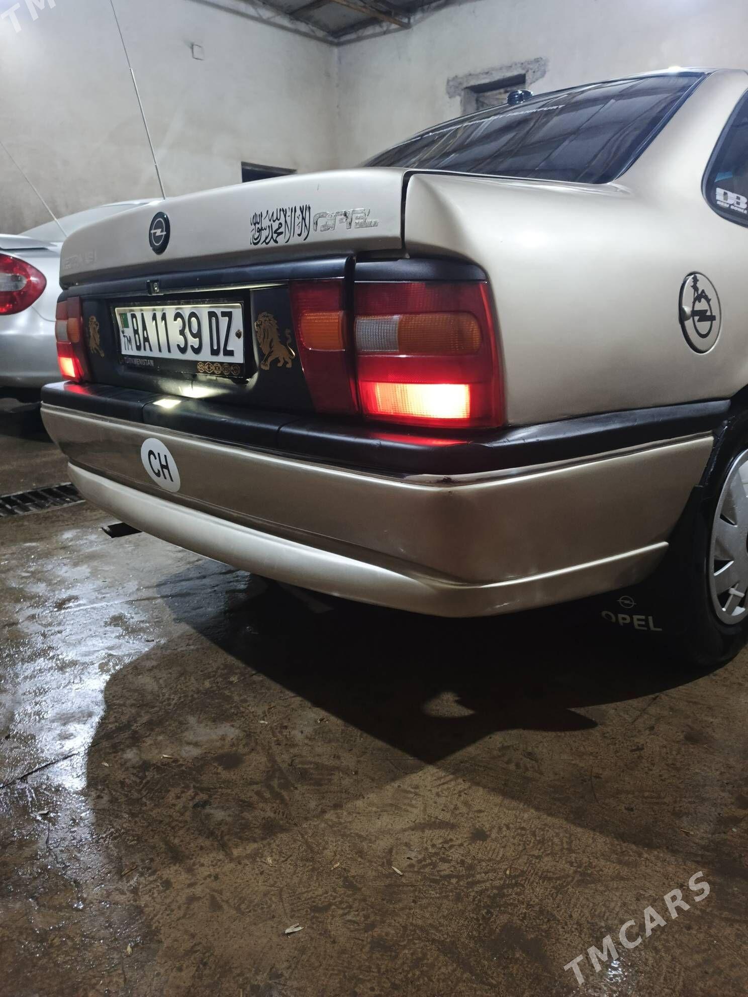 Opel Vectra 1992 - 42 000 TMT - Губадаг - img 3