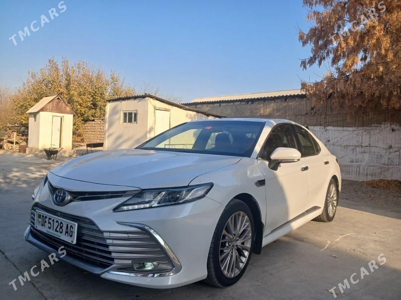 Toyota Camry Hybrid 2021 - 270 000 TMT - Gökje - img 3