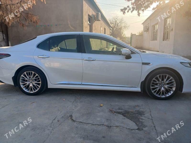 Toyota Camry Hybrid 2021 - 270 000 TMT - Gökje - img 4