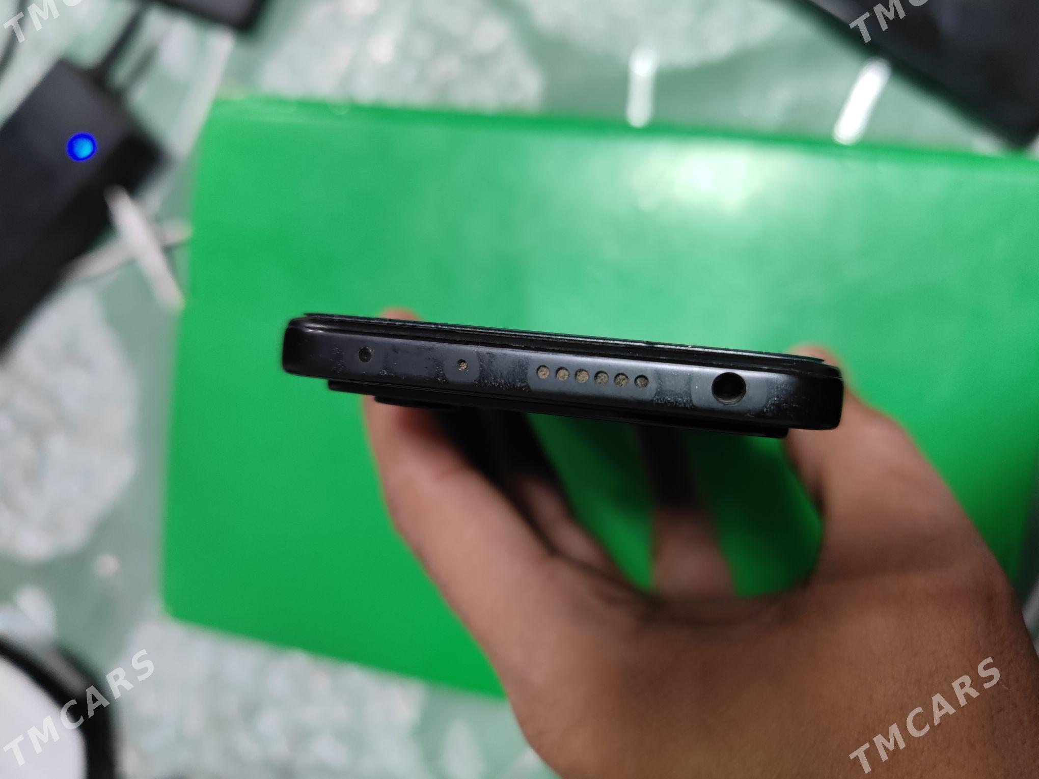 POCO X4 PRO 5G 8/256 - Mary - img 6